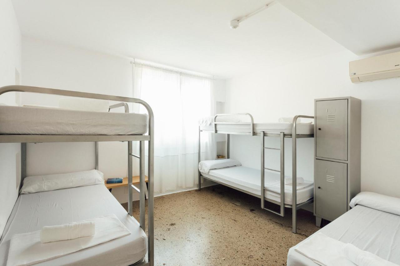 Habitación Familiar con baño privado exterior